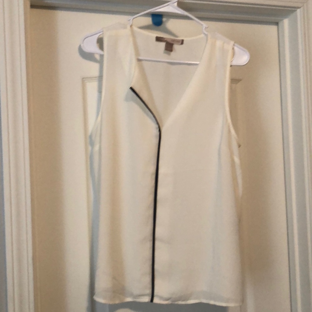 Sleeveless top